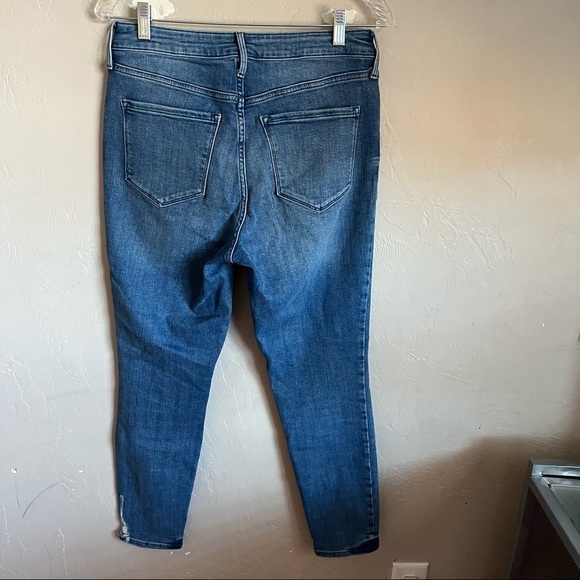 Old Navy Super Skinny High Rise Distressed Denim Jeans - Picture 5 of 8